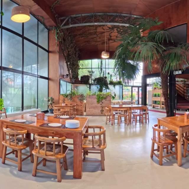 Restaurante de Ainahue preparado para grupos